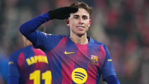 Barca có một vị thần hộ mệnh ở Champions League